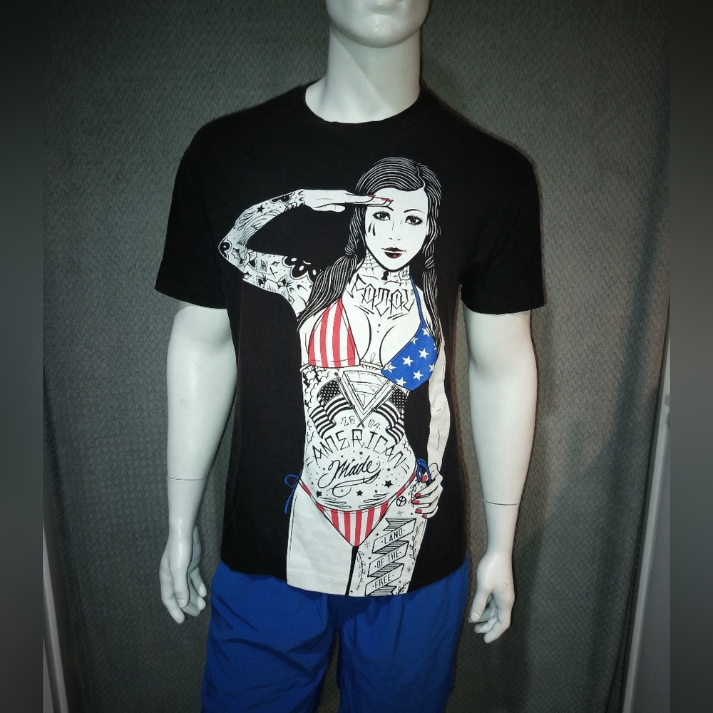 Fatal Crew T Shirt Bikini Girl, Patriotic Sz Large